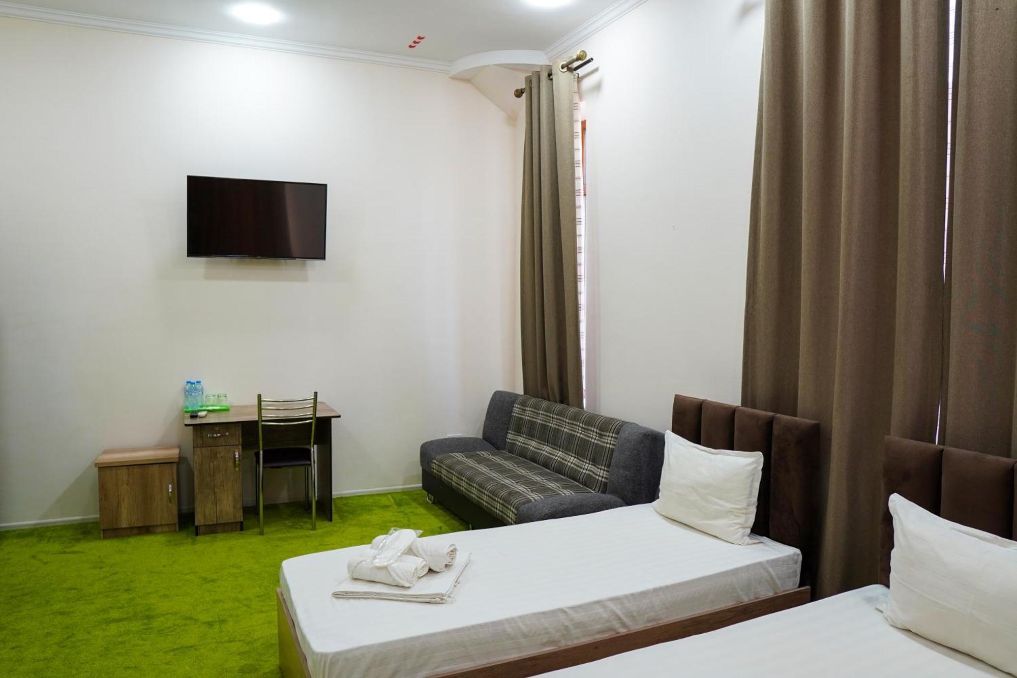 Chinor Garden Hotel - Free Airport Pick-Up And Drop-Off Tashkent Ngoại thất bức ảnh